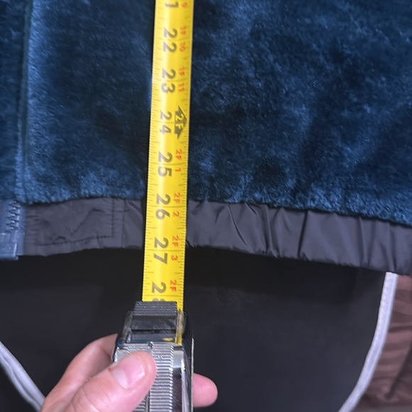 UGG HOODIE Brand New Condition - Picture 8 of 10